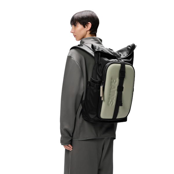 Rains Texel Moulded Backpack (black grain)