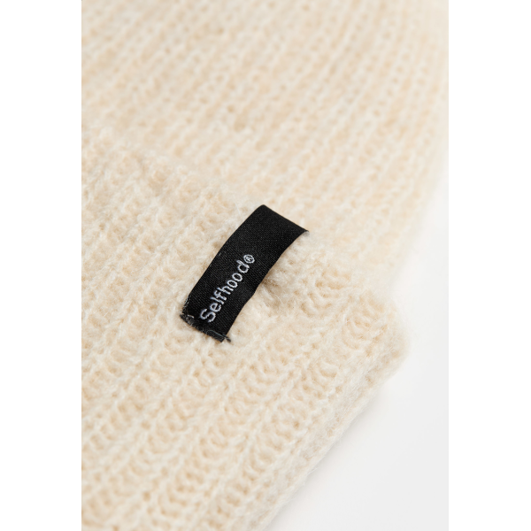 Selfhood 99010 Fluffy Beanie (off white)