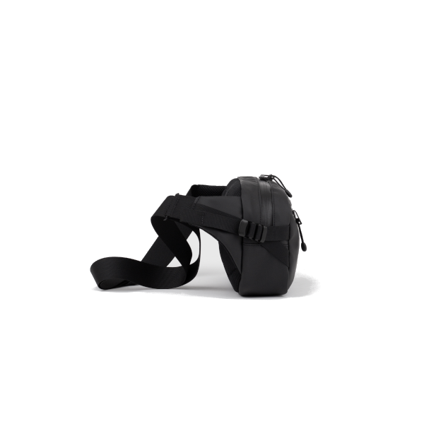 Sandqvist Stream Sling Bag (black)