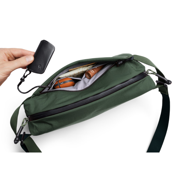Bellroy Lite Sling (spruce)