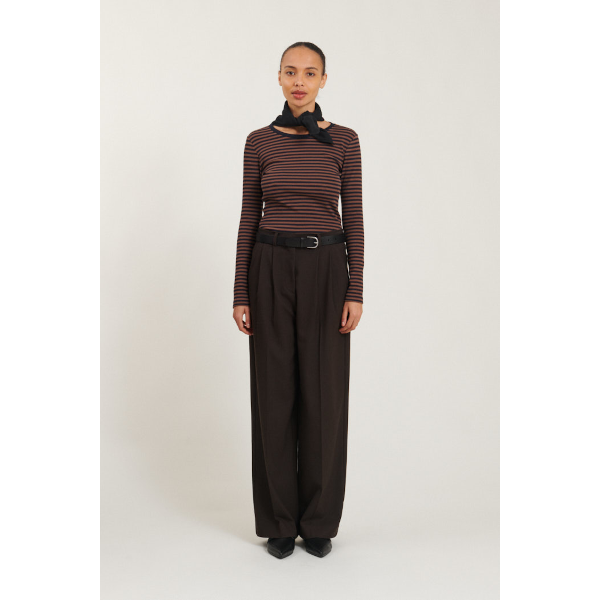 Basic Apparel Ludmilla LS Tee (carafe/black)