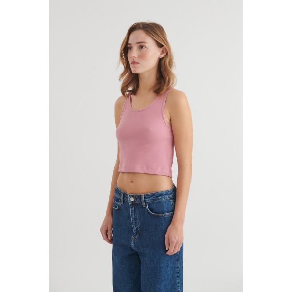 Basic Apparel Ludmilla Crop Tank (cashmere rose)
