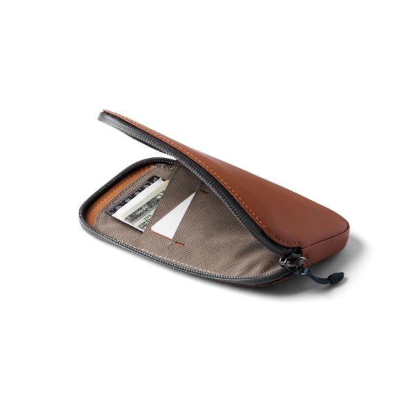 Bellroy All-Conditions Phone Pocket (bronze)